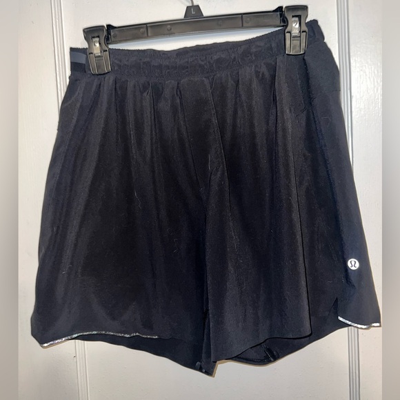 Lululemon Men’s Pace Breaker Linerless Short 5”?. Great condition. Size M - Picture 2 of 7